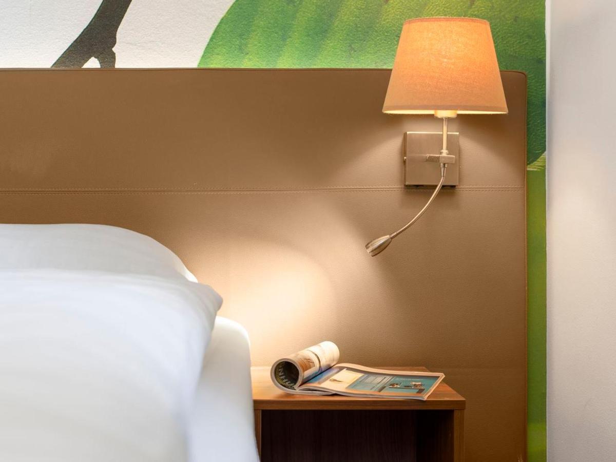 Landal Wirfttal Hotel Щадкул Екстериор снимка